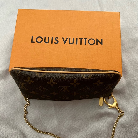 Authentic Louis Vuitton preloved mini pochette - Picture 2 of 8